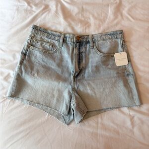 Altar’d State Light Wash Jean Shorts Size Large
